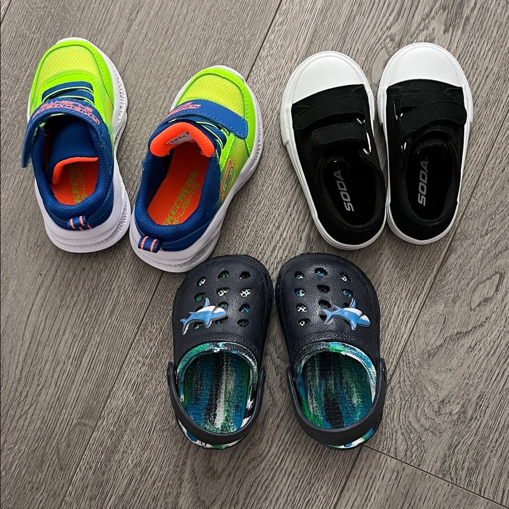 Kids Multi-Color Shoe Set